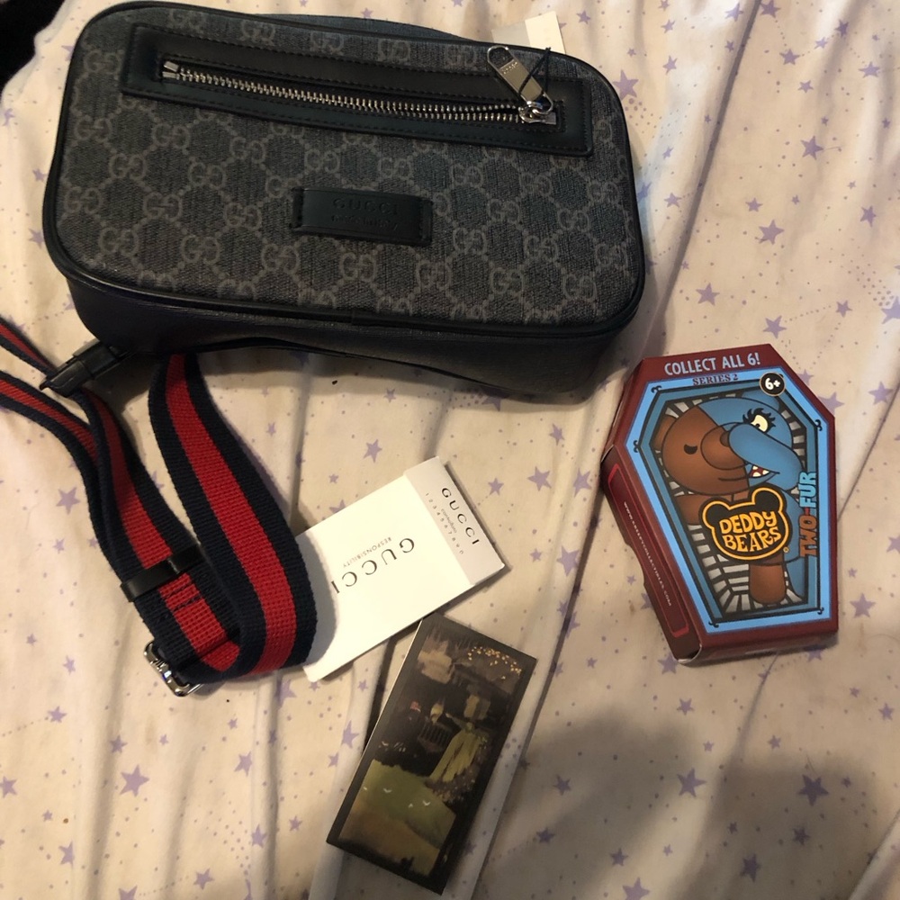 Gucci controllato belt bag brand new for the low 600$